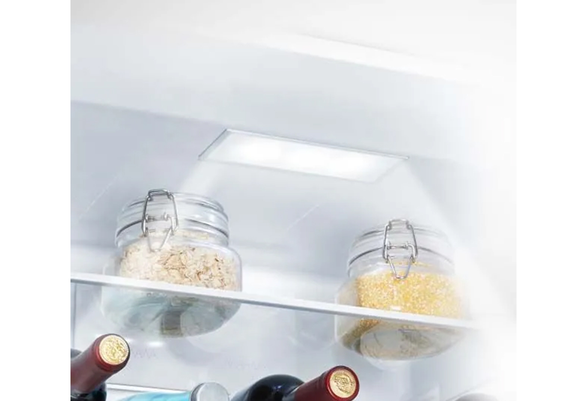 Απεικονίζεται κοντινό στον φωτισμό LED.